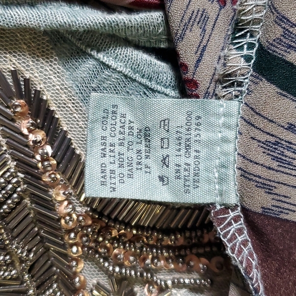 Embellished tank - Picture 13 of 13